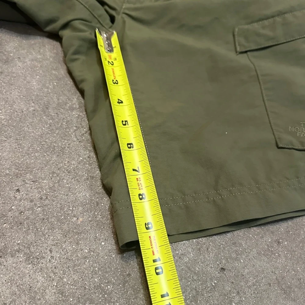 The North Face Cargo Shorts Mens 36 Green NF0A2RGB Hiking‎ Outdoor Nylon